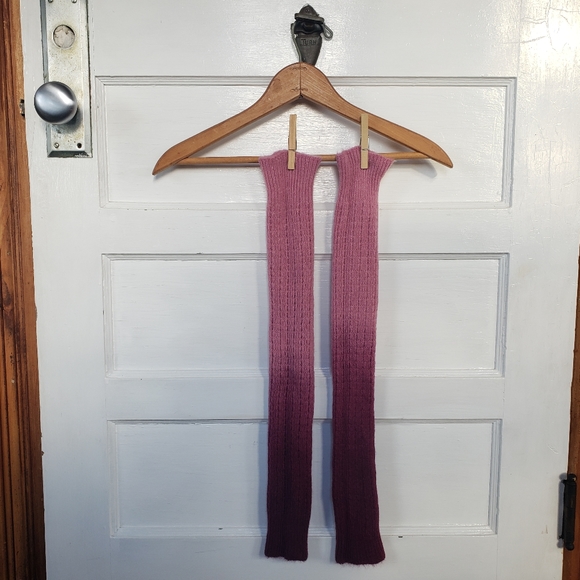 $10 Add-on💗Soft Raspberry Rose Leg Warmers 🌸 Ombre Dye 💗 Knit Crochet - Picture 3 of 6